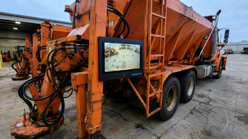 最新の企業 ソリューションについて Implementing Industrial All-In-One PC in Intelligent Vehicle Monitoring System